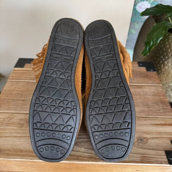 Minnetonka Dusty Brown Suede Hi Top Back Zip Hardsole Fringe Moccasin Size 8 - Picture 13 of 14